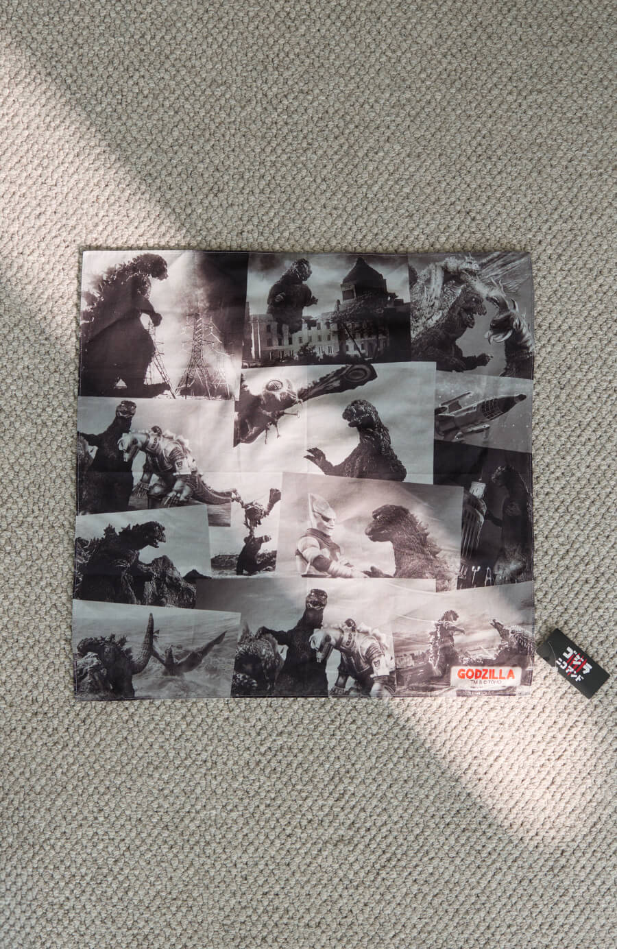 日本選品-niko and x gozilla-方巾 3色