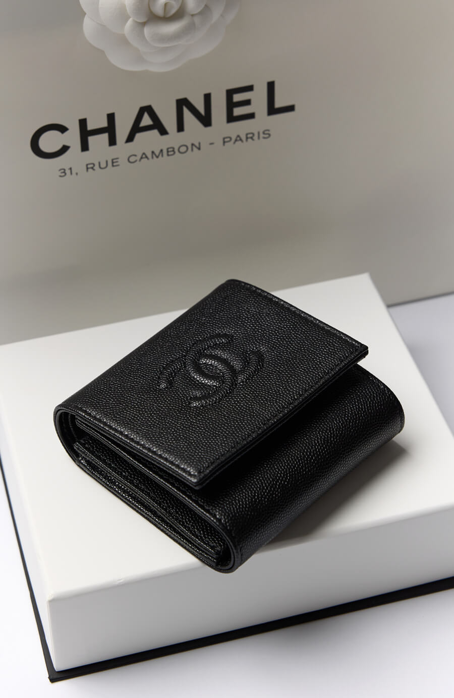 歐洲選品-chanel 25康朋白盒 復古短夾 (大全配)