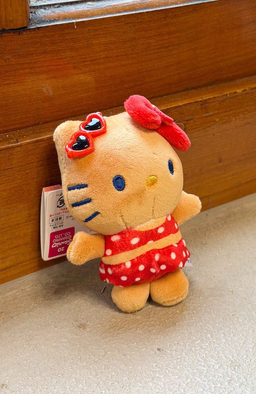 日韓選品-曬黑泳衣辣妹kitty吊飾