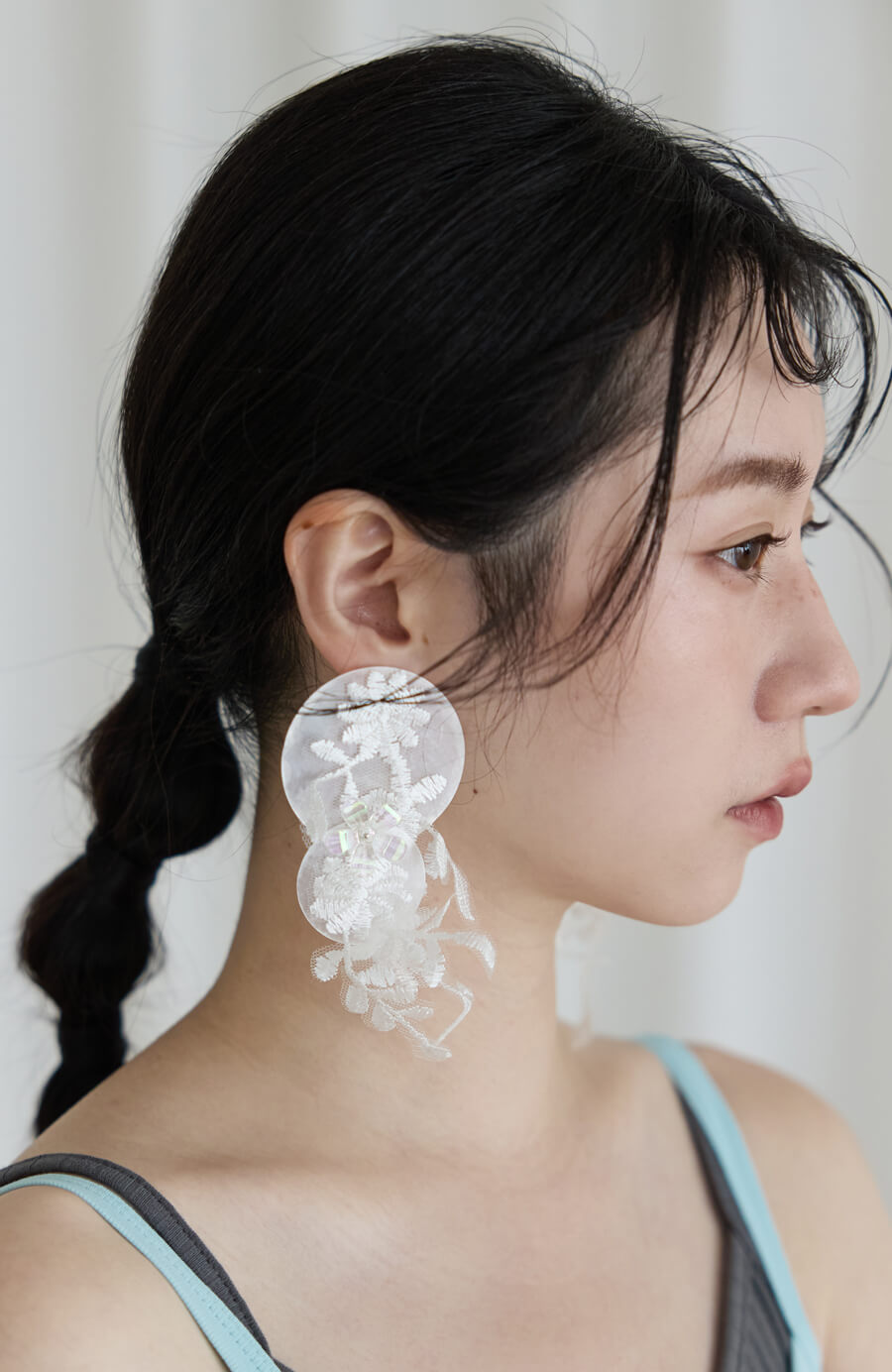 仙女刺繡花卉貝殼圓片耳針