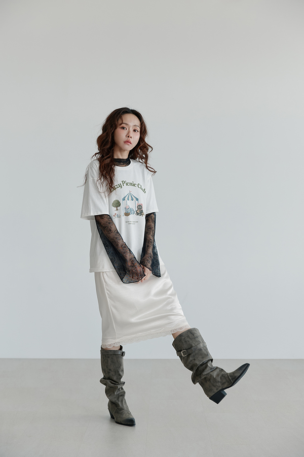 MOSDRESS CHICHI & LOLLY野餐寬鬆T 白色寬鬆T恤日常穿搭