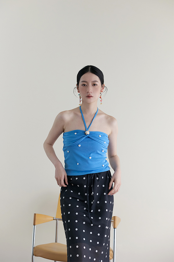MOSDRESS 抓皺綁帶珍珠圓片平口上衣 綁帶設計