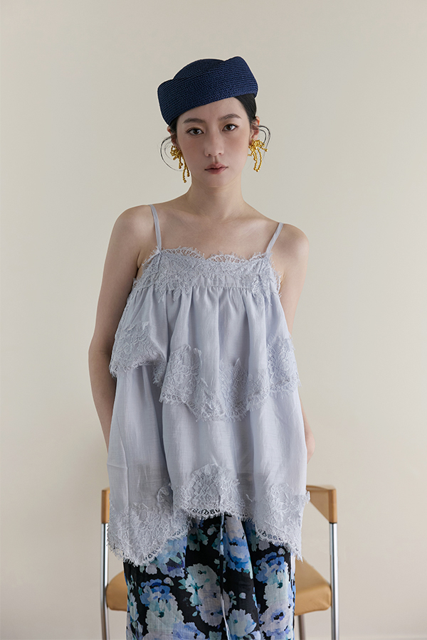 MOSDRESS 不規則蕾絲滾邊蛋糕細肩背心 蛋糕層次設計