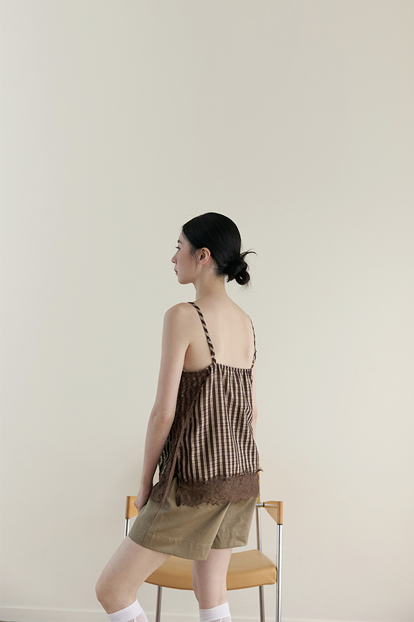MOSDRESS 復古格紋蕾絲細肩背心 蕾絲滾邊設計