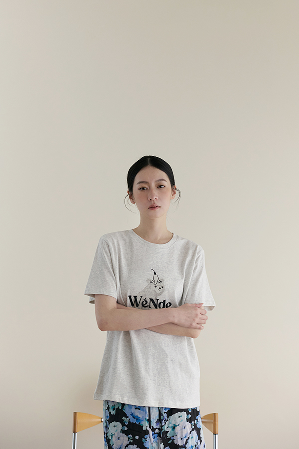 MOSDRESS 療癒小熊印花短袖上衣 側面版型