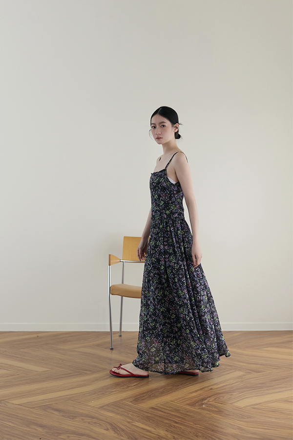 MOSDRESS 碎花雪紡細肩長洋裝 側面版型