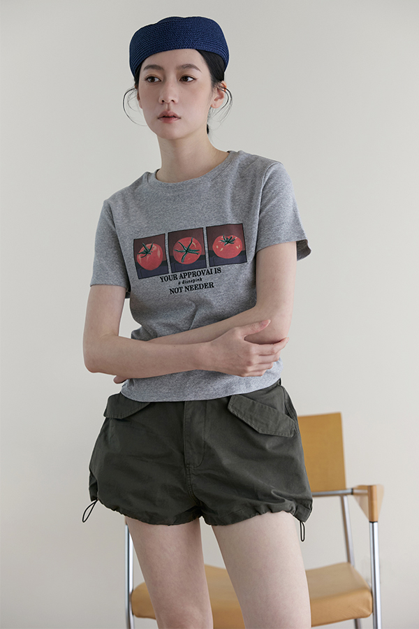 MOSDRESS 挺版抽繩工裝短褲 側面剪裁展示
