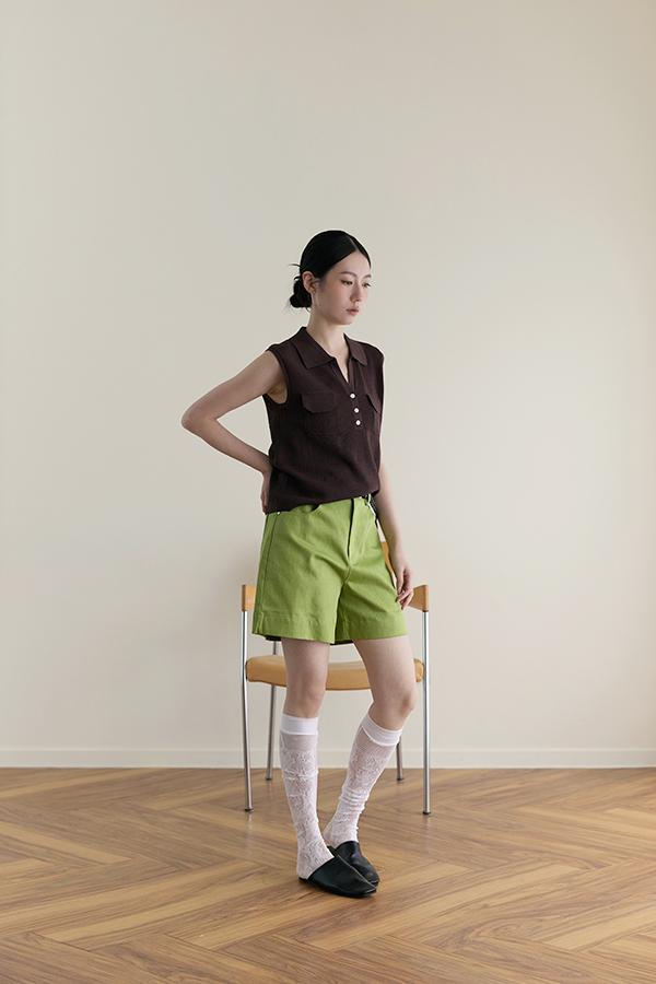 MOSDRESS 西裝感亞麻A字短褲附皮帶 西裝感挺版剪裁