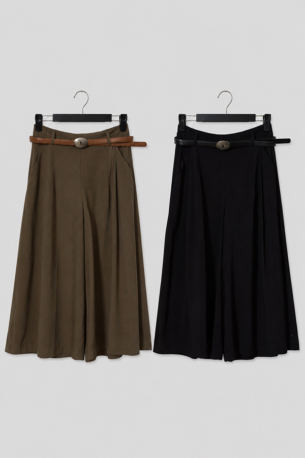 MOSDRESS 打褶七分西裝寬褲附皮帶 修飾腿型穿搭