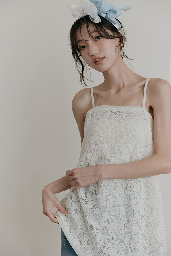 MOSDRESS 不規則蕾絲雪紡細肩背心 白色夏日清爽造型
