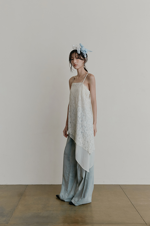 MOSDRESS 不規則蕾絲雪紡細肩背心 白色女孩感約會穿搭