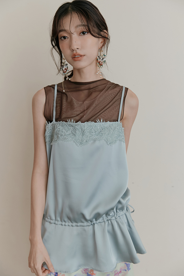 MOSDRESS 蕾絲緞面裙擺細肩背心 湖水綠蕾絲背心約會穿搭