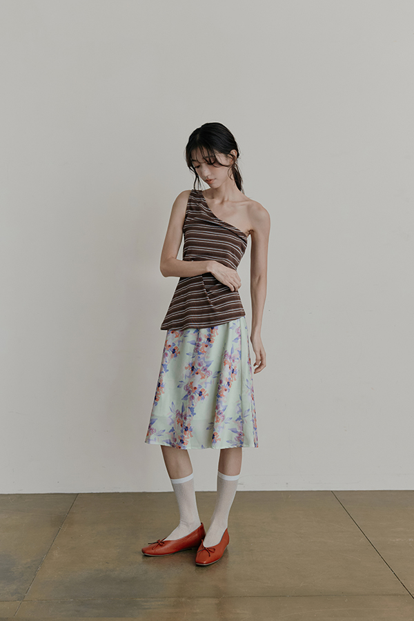 MOSDRESS 斜肩條紋抓皺背心 咖啡色抓皺背心夏日穿搭