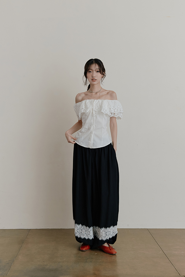 MOSDRESS 訂製蕾絲拼接燈籠褲 黑色蕾絲燈籠褲日系穿搭