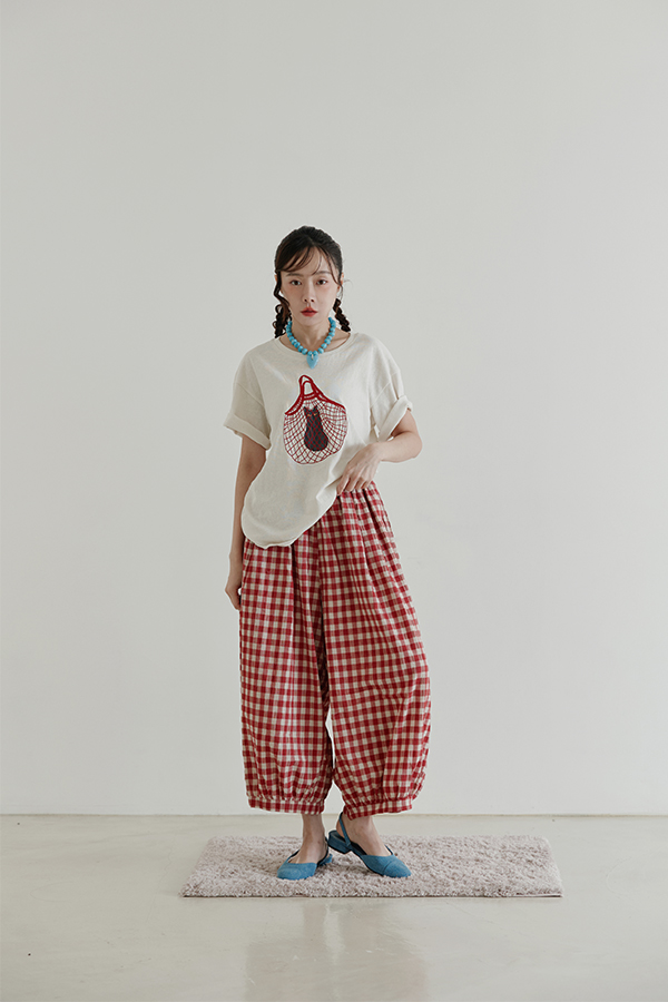 MOSDRESS 貓咪上衣格紋褲包套 米白貓咪上衣紅格紋褲日系套裝穿搭