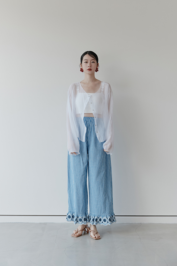 MOSDRESS 小花肩帶平口 Bra Top 整體實穿造型