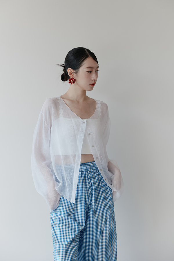 MOSDRESS 小花肩帶平口 Bra Top 版型近拍細節