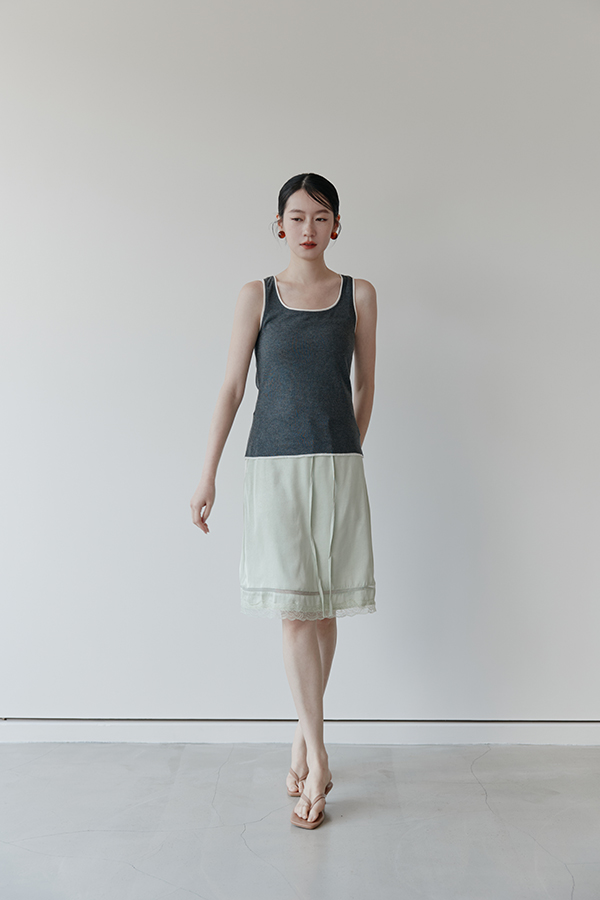 MOSDRESS 撞色滾邊針織背心 另一組實穿搭配