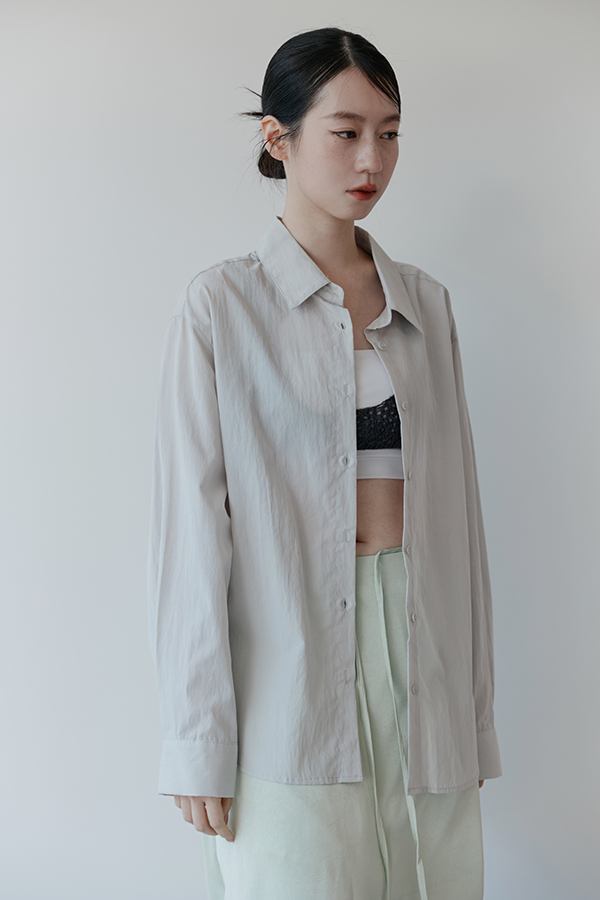 MOSDRESS 翻領寬鬆襯衫 版型近拍細節