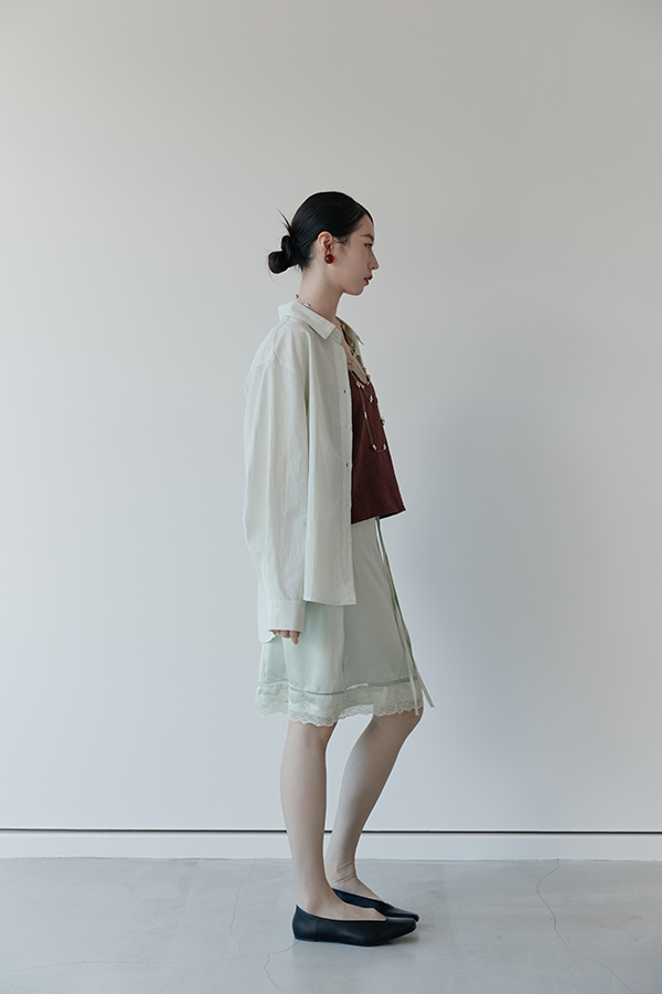 MOSDRESS 翻領寬鬆襯衫 日常搭配造型