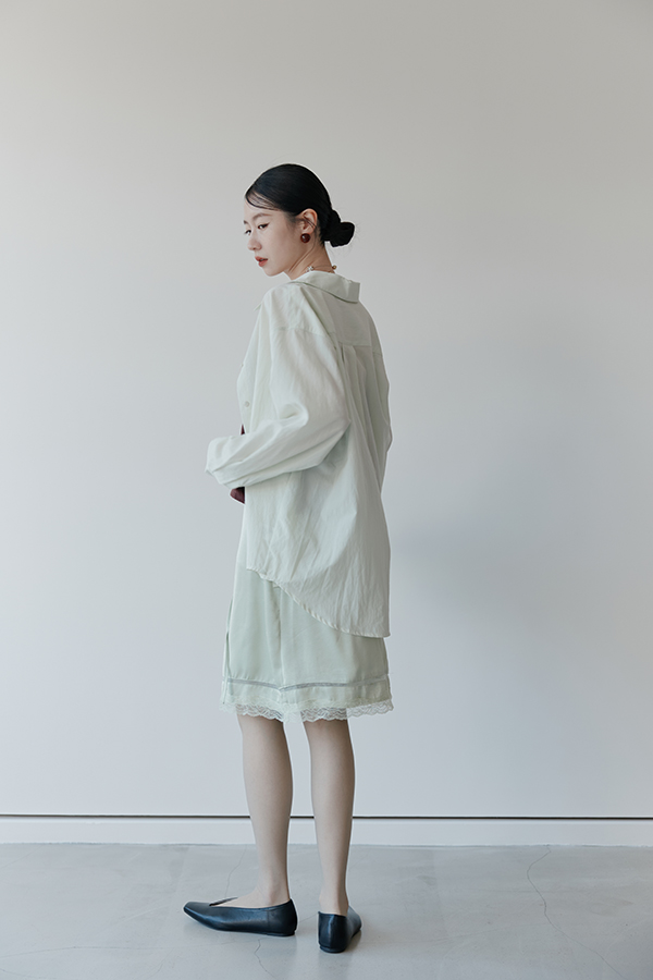 MOSDRESS 翻領寬鬆襯衫 另一組實穿搭配