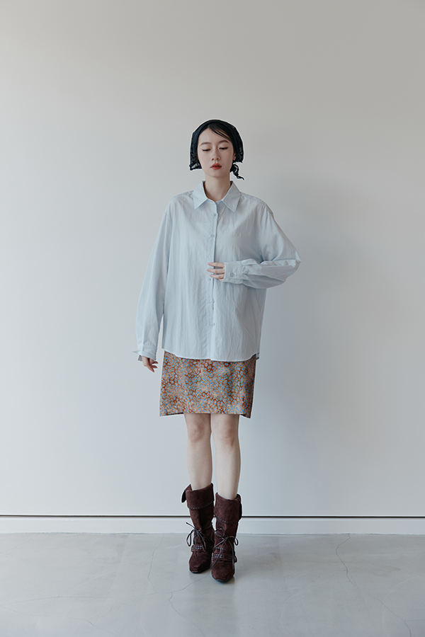 MOSDRESS 翻領寬鬆襯衫 穿著細節展示