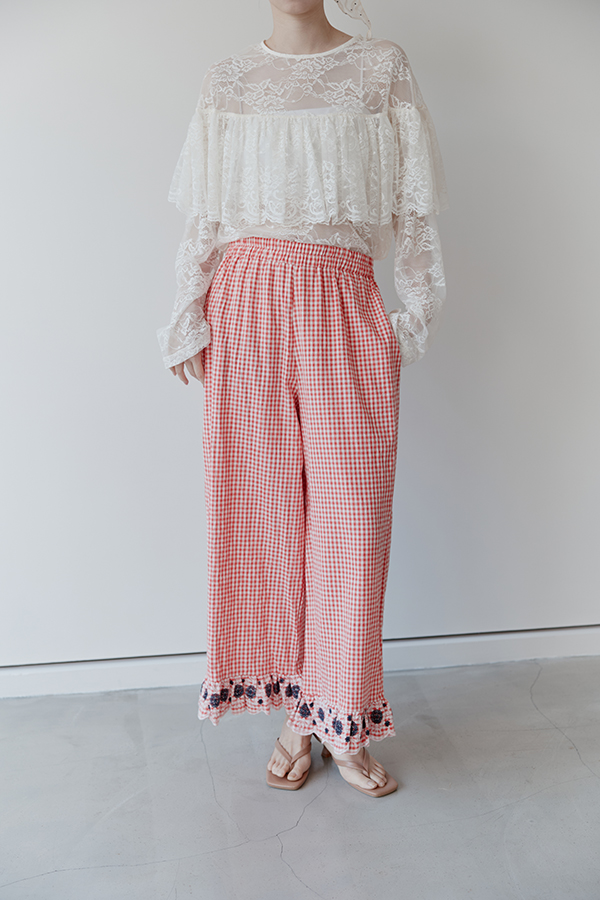 MOSDRESS 小花刺繡格紋寬褲 版型近拍細節