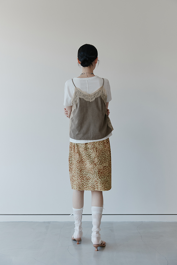 MOSDRESS 蝴蝶結透膚襪套 背面穿搭展示