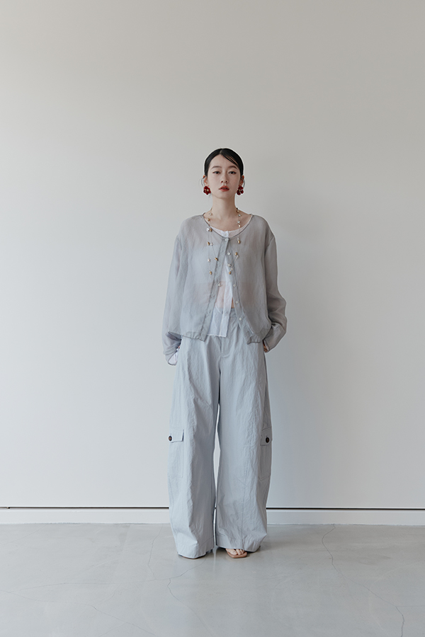 MOSDRESS 復古大紅花耳針 耳飾搭配展示