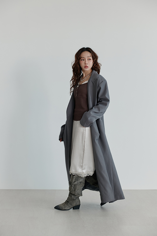 MOSDRESS 蕾絲排釦細肩 Bra Top 日常搭配造型