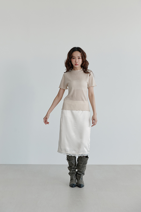 MOSDRESS 波浪邊短袖針織上衣 整體實穿造型