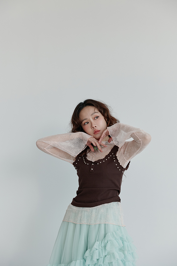 MOSDRESS 鉤針背心蕾絲上衣兩件組 另一組實穿搭配
