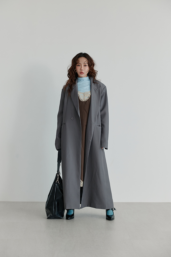 MOSDRESS 寬肩長版西裝外套 整體實穿造型