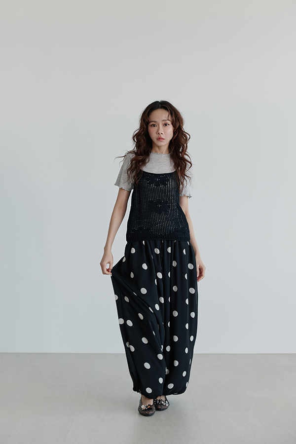 MOSDRESS 雪豹點點燈籠褲 背面穿著展示