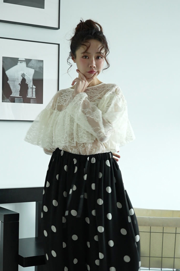 MOSDRESS 披肩感蕾絲上衣點點褲包套 女孩感蕾絲套裝實穿