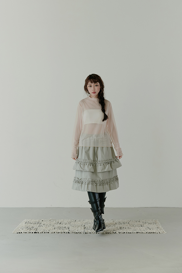 MOSDRESS 透膚網紗小高領長袖上衣 米杏網紗全身穿搭