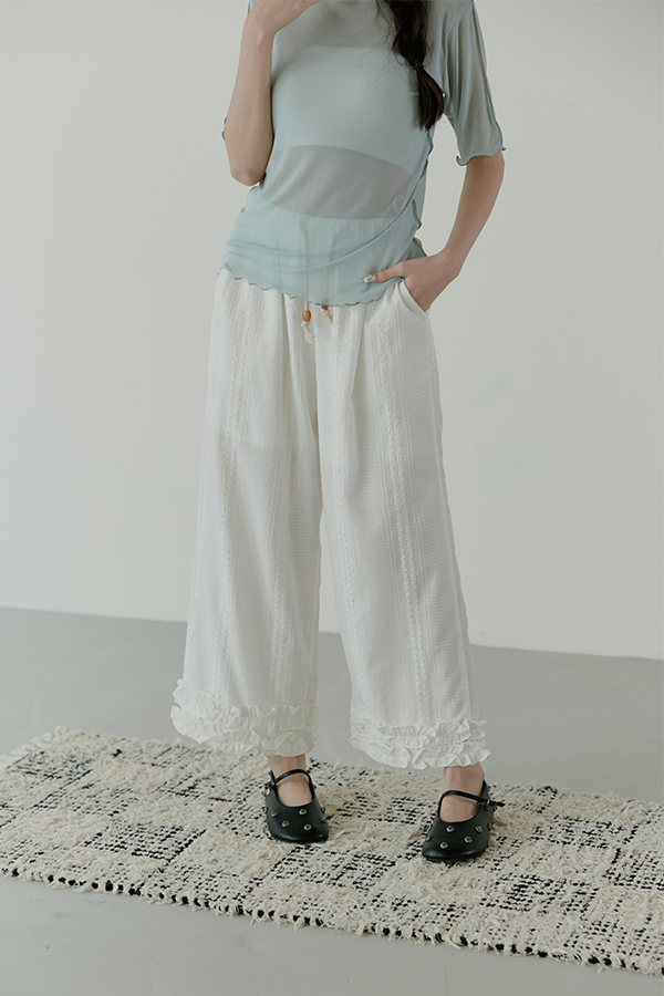 MOSDRESS 訂製刺繡抽繩荷葉邊寬褲 白色抽繩腰頭與褲型