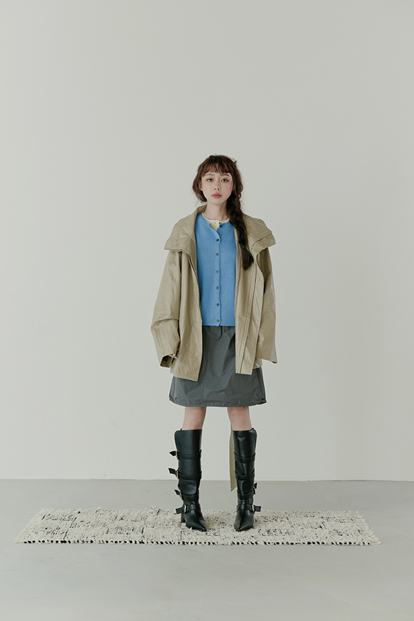 MOSDRESS 韓國多釦帶尖頭中筒靴 黑色多釦帶中筒靴整體造型