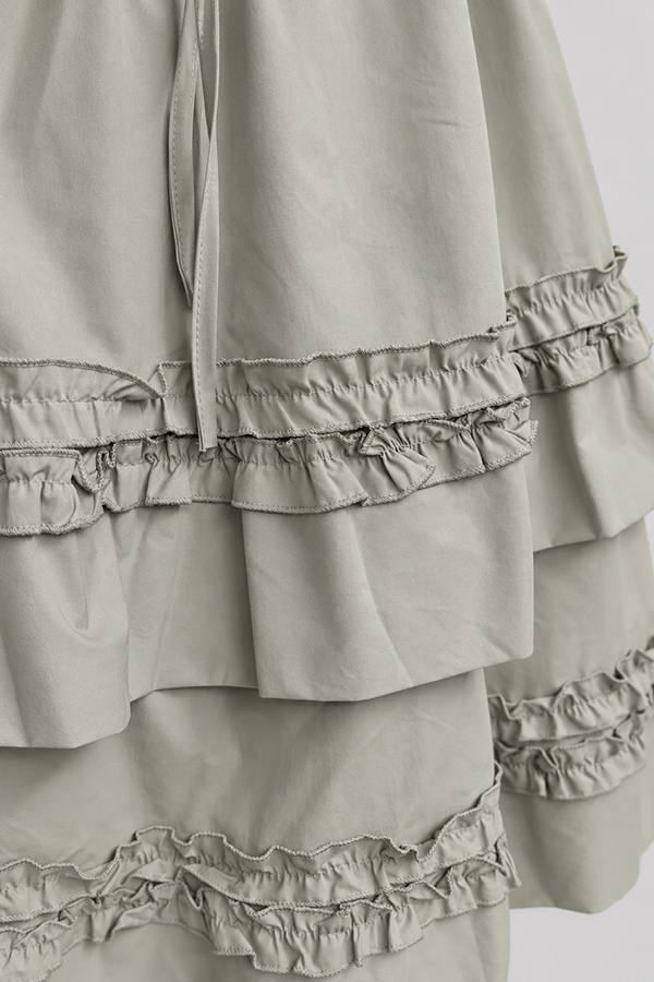 MOSDRESS 刺繡蕾絲細肩洋裝+裙3件包套 米杏透膚上衣、刺繡蕾絲細肩洋裝與淺灰蛋糕半身裙三件組 商品圖片10