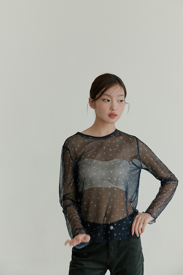 MOSDRESS 小花透膚網紗長袖上衣 深藍小花上身