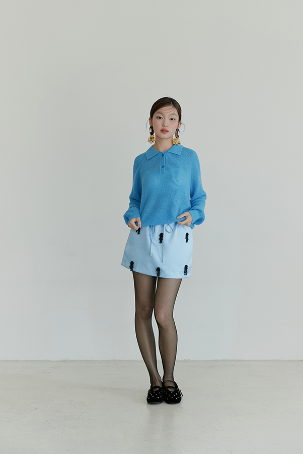 MOSDRESS 10%羊毛素色翻領上衣 藍色翻領搭配短裙