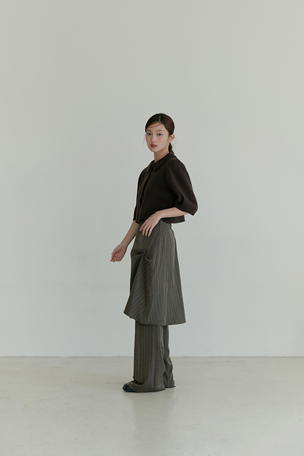 MOSDRESS 翻領澎袖圓釦針織短版外套 咖啡色側身輪廓