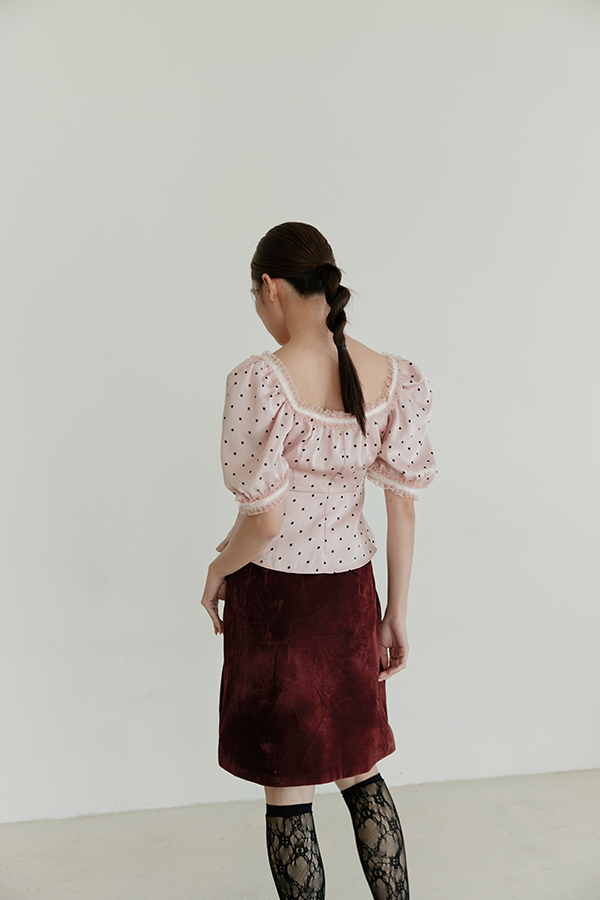 MOSDRESS 麂皮感絨面A字裙(附腰帶) 酒紅短裙背面