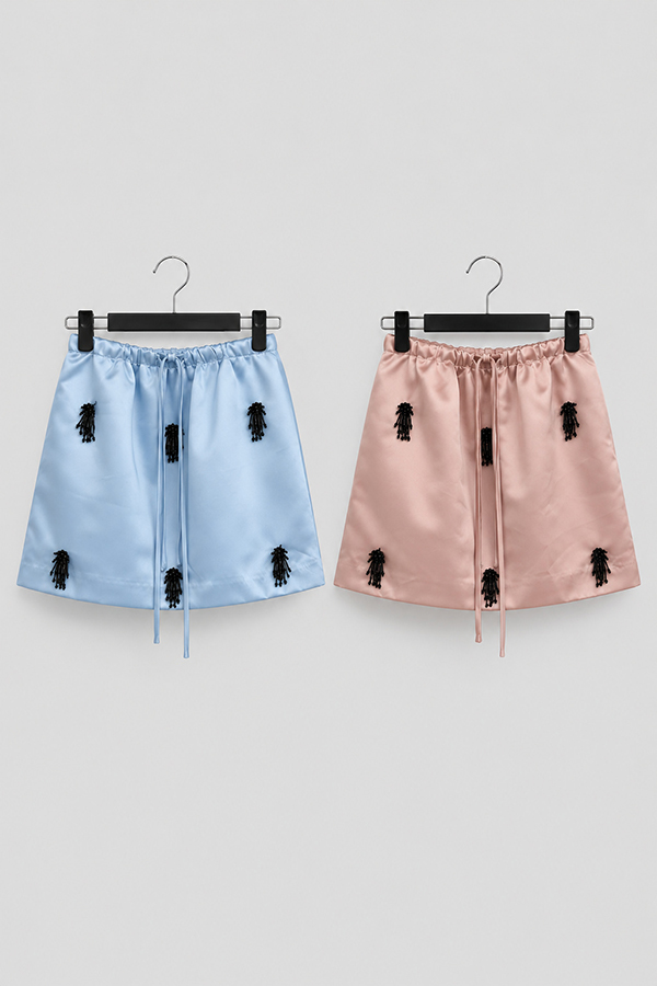 MOSDRESS 訂製流蘇串珠緞面抽繩短裙 雙色短裙平拍