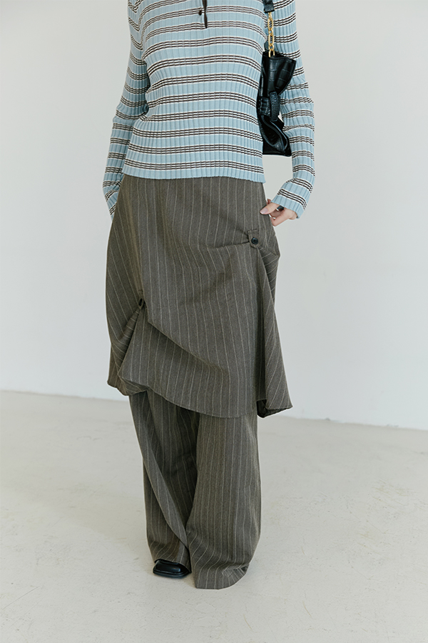 MOSDRESS 條紋不規則拼接裙褲 灰咖色 不規則裙片正面