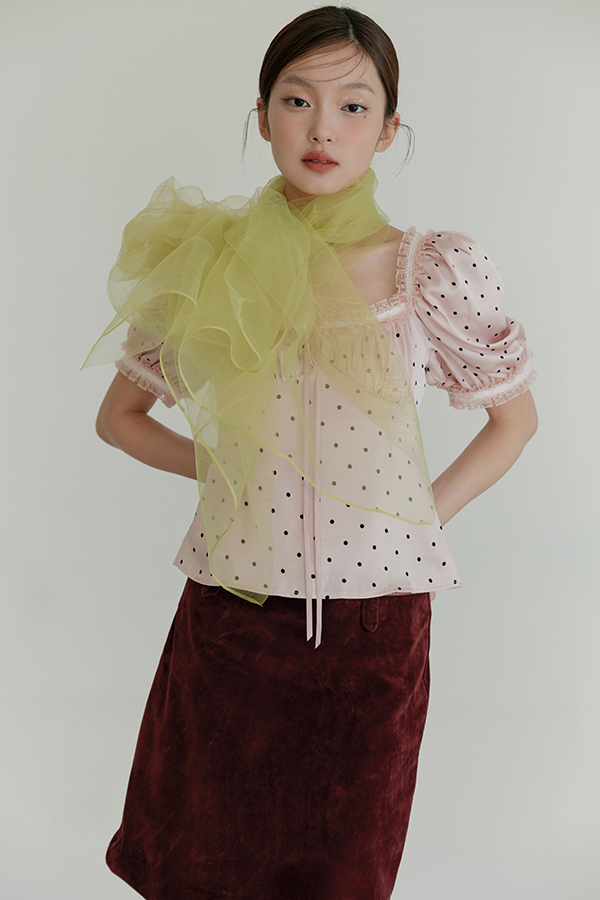 MOSDRESS 皺感金絲透膚長絲巾 嫩綠色 皺感網紗肩頸造型