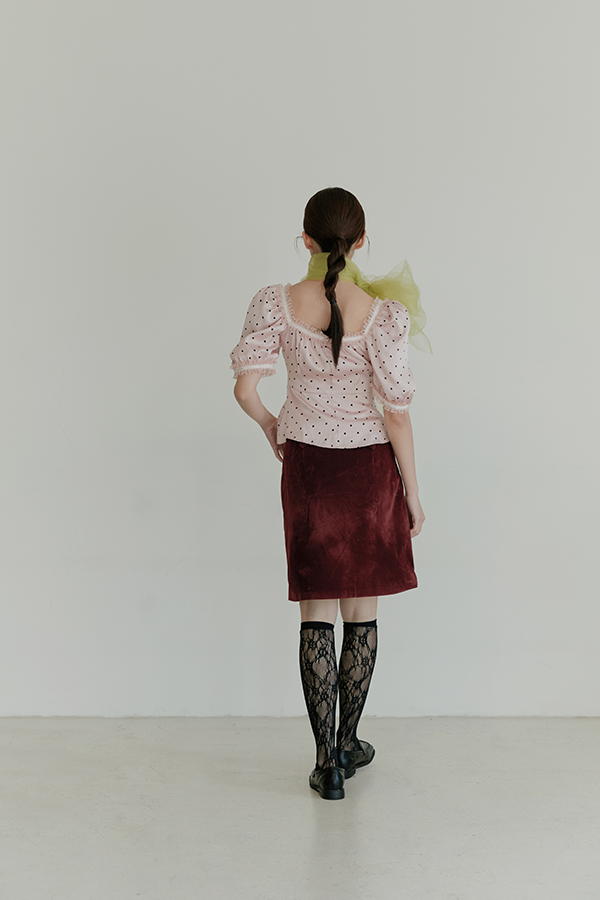 MOSDRESS 皺感金絲透膚長絲巾 嫩綠色 絲巾背面披搭