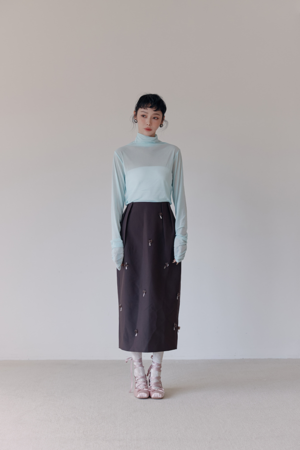 MOSDRESS 輕透網紗高領打底衫 4色 灰綠 灰綠高領搭配長裙