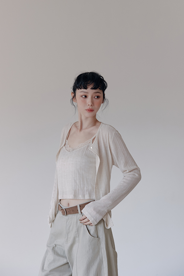 MOSDRESS 假兩件蕾絲坑條背心外套 3色 杏色 坑條與蕾絲領口