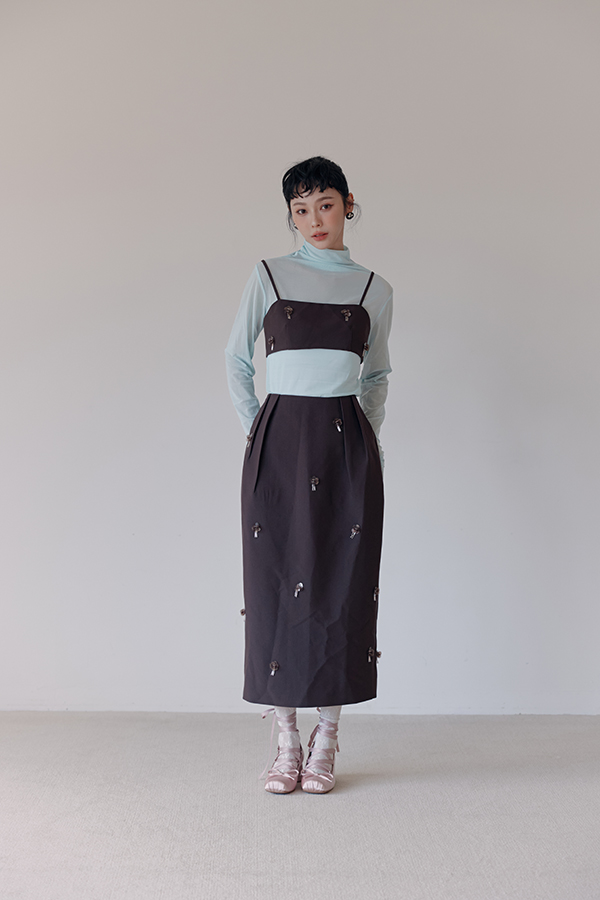 MOSDRESS 訂製甜酷墜飾造型背心 2色 咖啡 咖啡背心成套造型